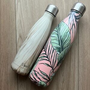 Swell original 24 oz. bottle and 17 oz. bottle